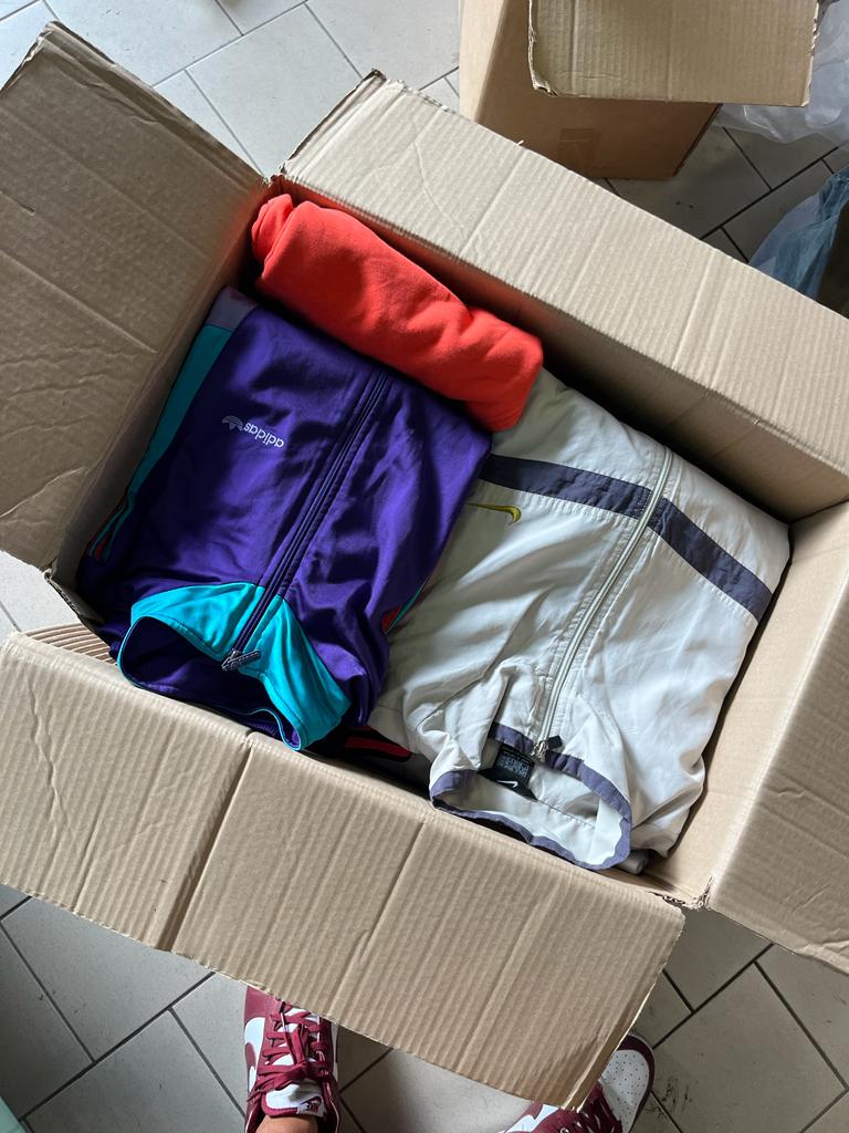 PREMIUM SPORT SWEATSHIRTS BOX 50