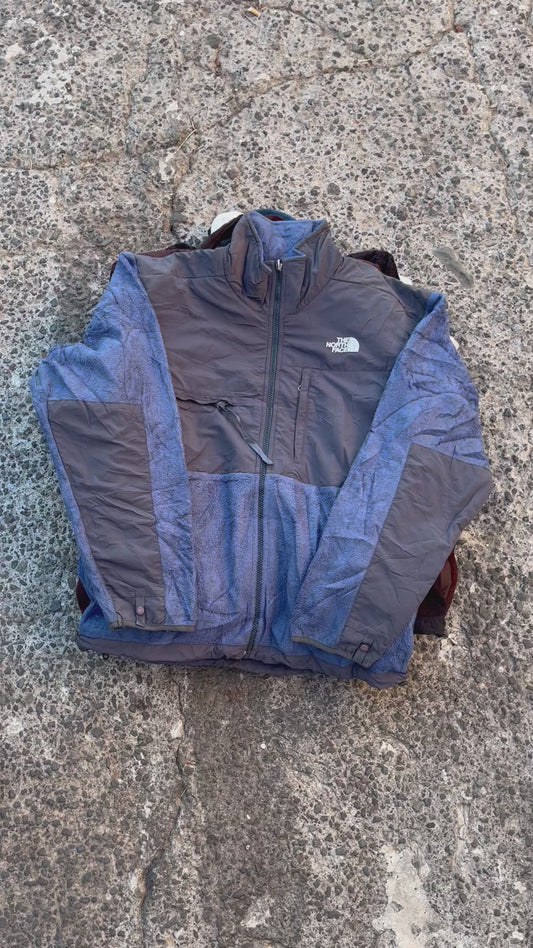 THE NORTH FACE FLEECE